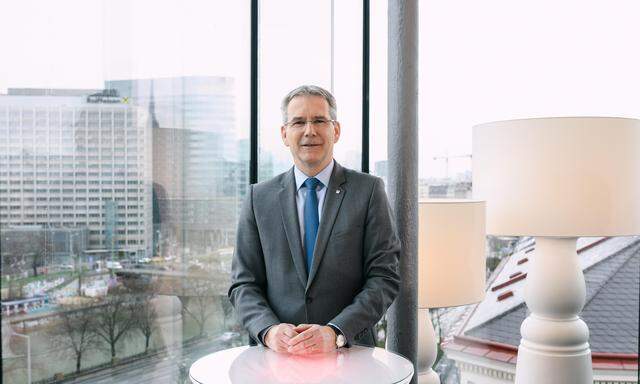 Hartwig Löger ist seit 1. Juli 2023 Vorstandsvorsitzender der VIG, davor war er bereits seit 2021 Vorstandsmitglied.