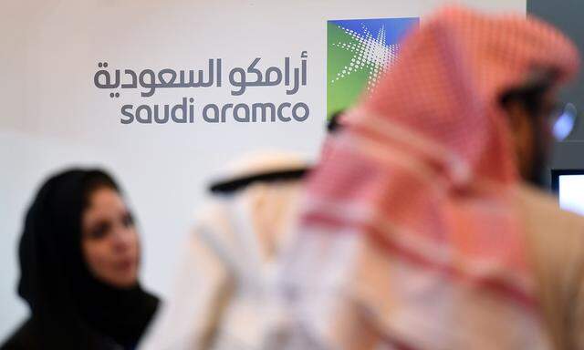 Einen Vorsteuergewinn von 92,5 Mrd. Dollar erzielte Saudi Aramco nur im Halbjahr. 