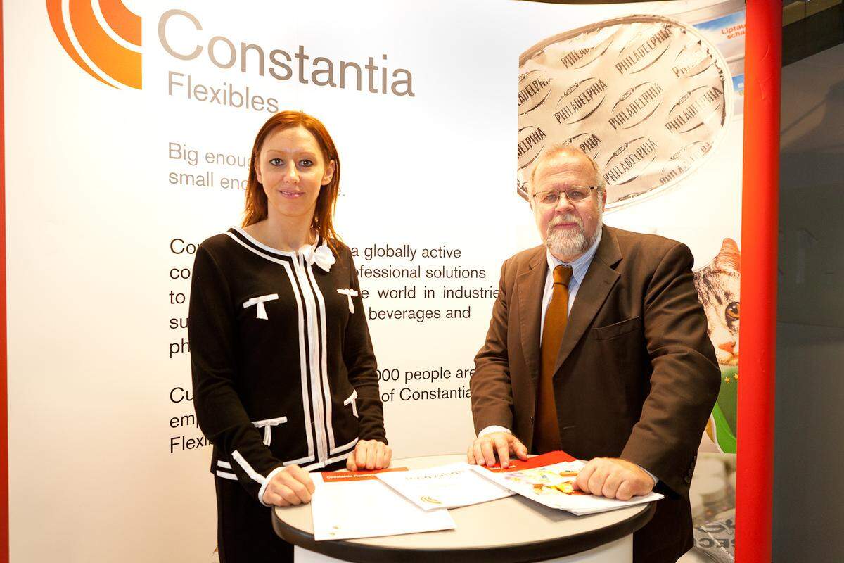 Frank Preissler, Constantia Flexibles, mit einer Kollegin.