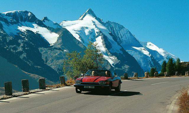 ARCHIVBILD 70 JAHRE GROSSGLOCKNER HOCHALPENSTRASSE