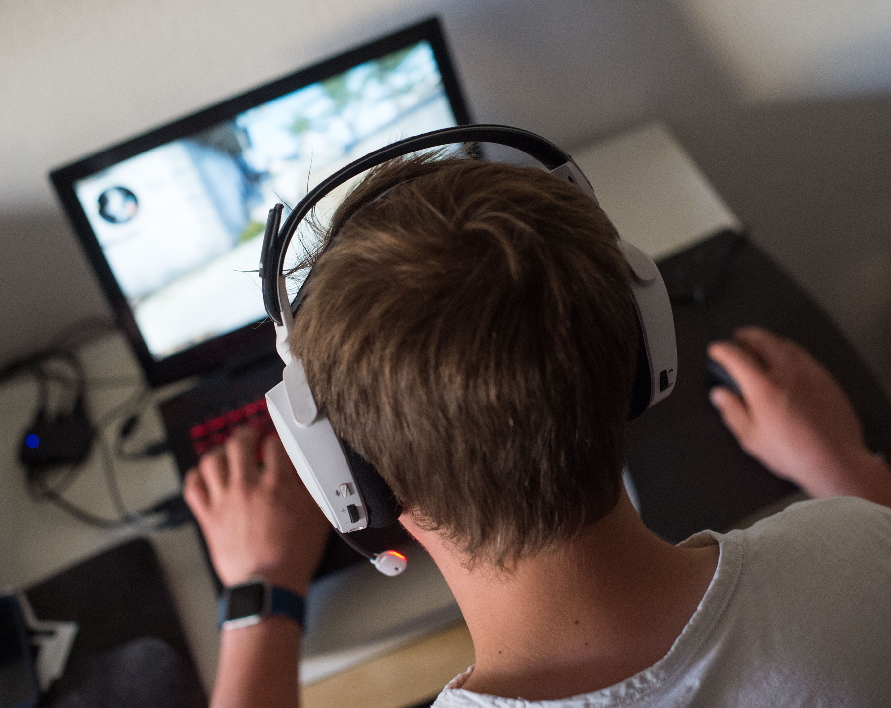 Die Mullahs und der Kreml rekrutieren über Videospiele europ