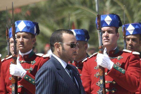 Auch der marokkanische König und mehrere seiner Familienmitglieder hatten Konten bei der Schweizer Bank. Bei Mohammed VI geht es insgesamt um 9,1 Millionen Dollar. Kommentar dazu wollte er keinen abgeben.