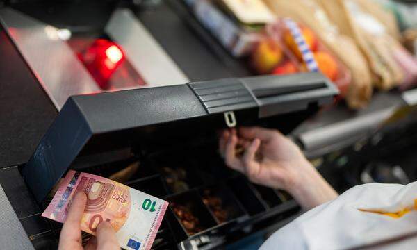 Die Inflation ist laut Statistik Austria im November nur noch leicht gesunken.