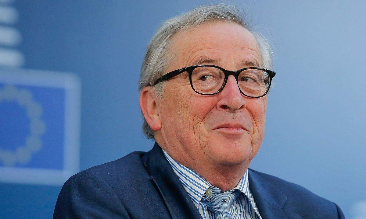 "Zu meinen größten Lebensleistungen gehört, dass ich mit Todesverachtung verhindert habe, dass die Kommission europäische Toilettenspülungen harmonisiert." EU-Kommissionspräsident Jean-Claude Juncker zu seinen Bemühungen, die Regulierung von Details durch die EU zurückzudrängen.