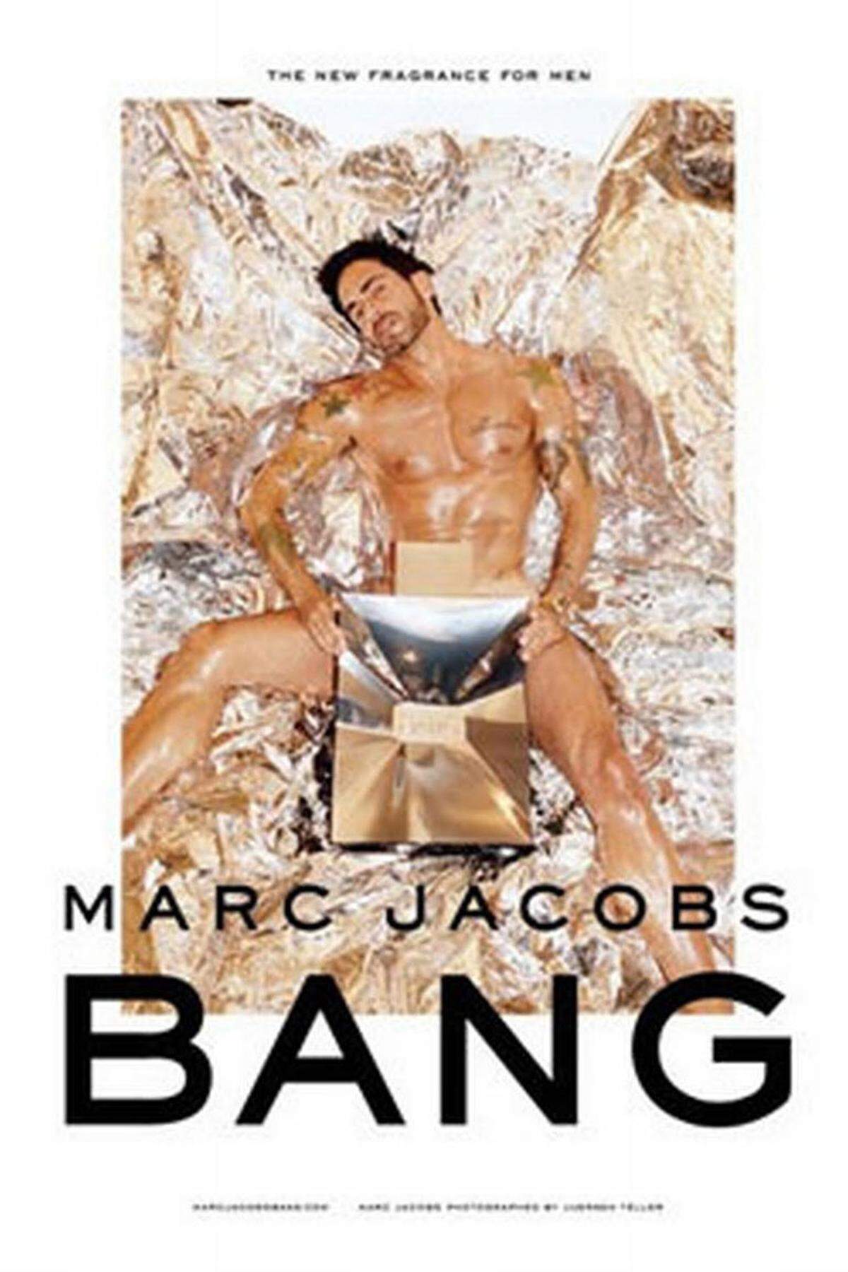 Für sein Parfum Bang hat sich Designer Marc Jacobs 2010 ausgezogen und eingeölt.