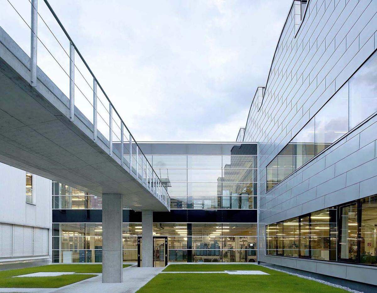 Der von ATP Architekten und Ingenieure  2009 geplante Industriebau Hilti P4 plus bei dem erstmals vom Fürstentum Liechtenstein ausgelobten Architekturpreis „Konstruktiv“