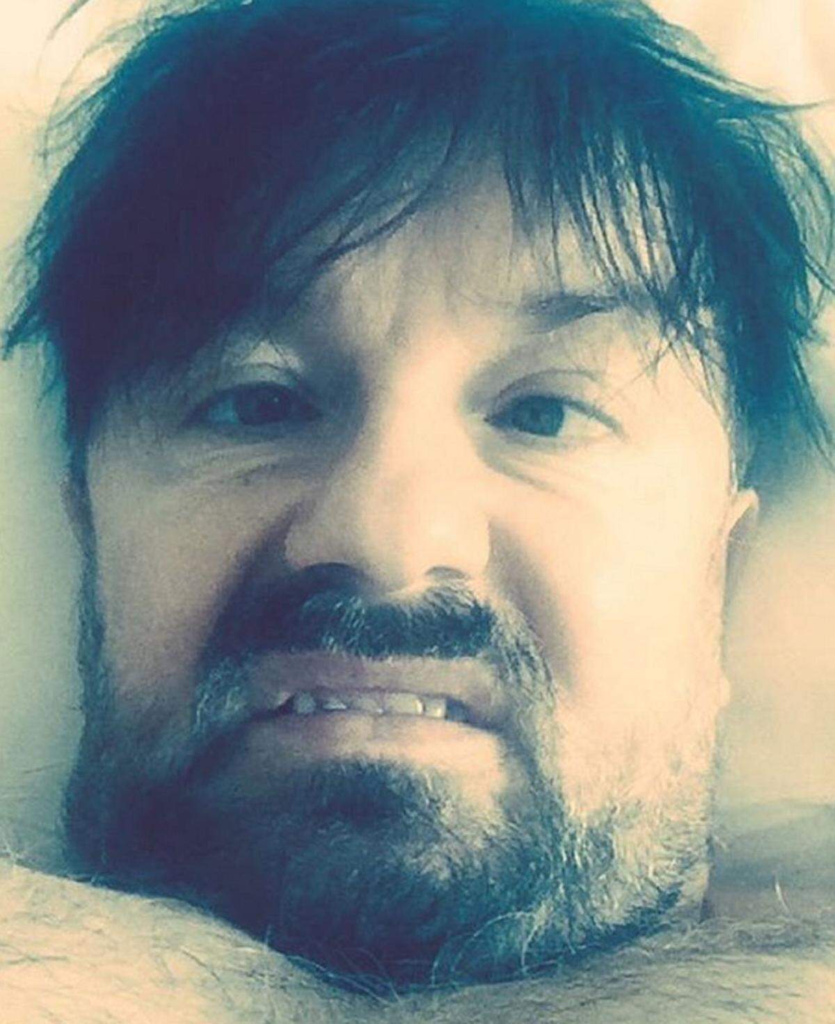 Und hier haben wir das hübsche Gesicht von Globes-Moderator Ricky Gervais. 