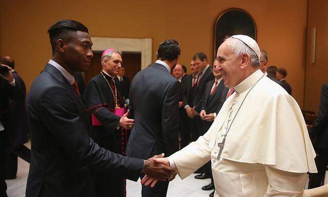 David Alaba und Papst Franziskus