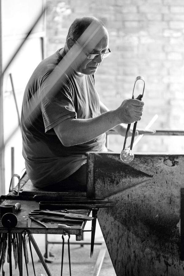 Altes Handwerkswissen wird auf der Insel Murano seit Generationen gewahrt.