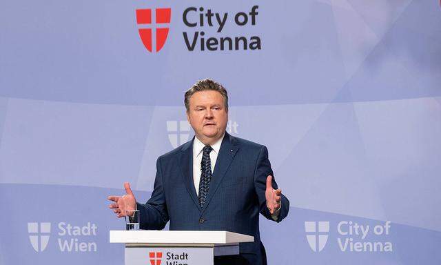 20211005 Press conference of the mayor of Vienna on the tax reform VIENNA, AUSTRIA - OCTOBER 5: Governor and mayor of Vi