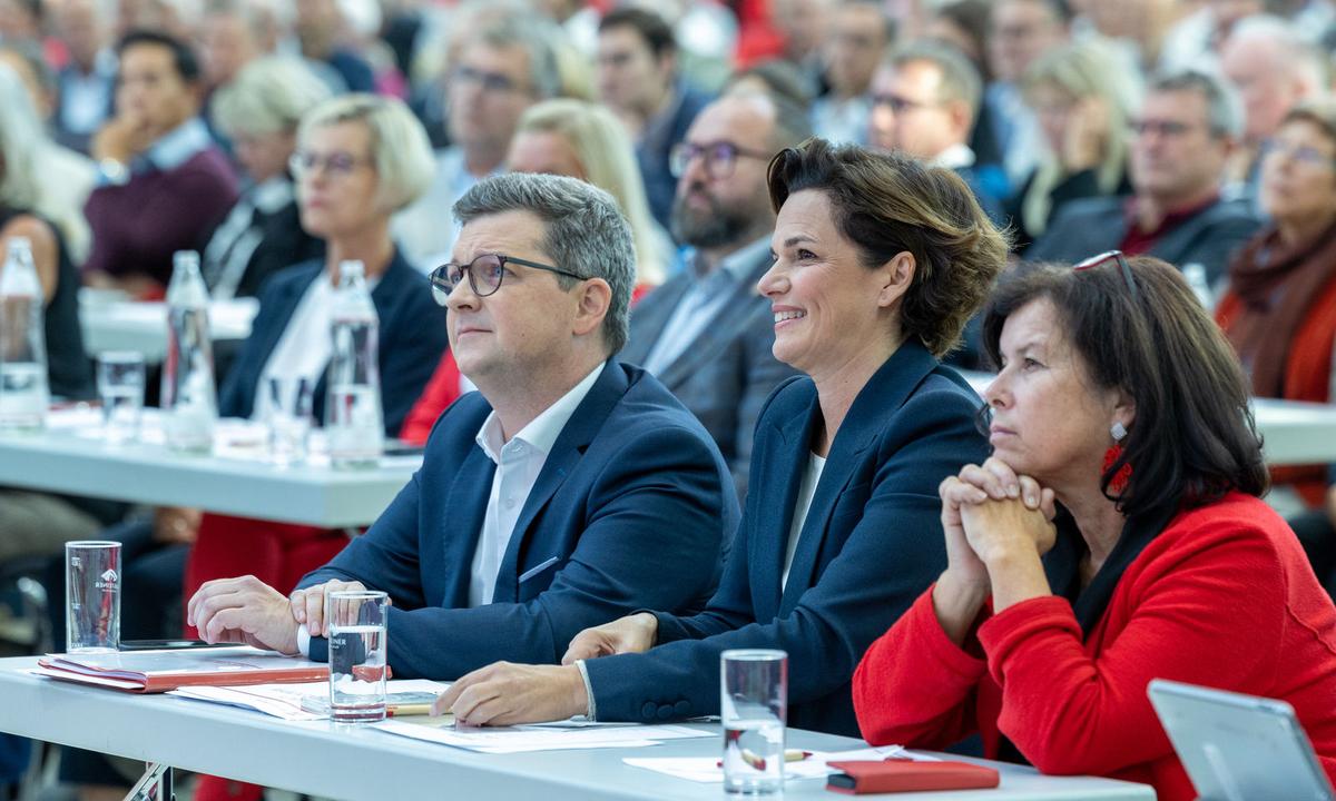 Michael Lindner, Pamela Rendi-Wagner und Birgit Gerstorfer