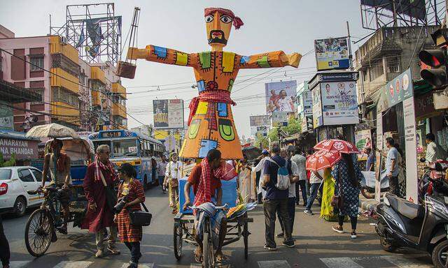 Kolkata: Bengali New Year, Poila Baisakh 1430 Bengali New Year, also known as Poila Boisakh, is a joyous festival celebr