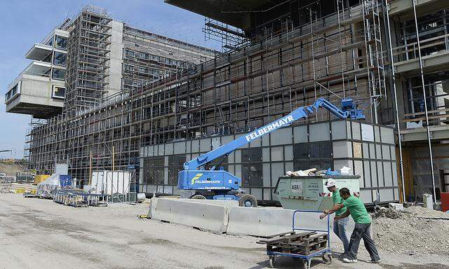 Archivbild: Die Großbaustelle Krankenhaus Nord, aufgenommen Ende Juni