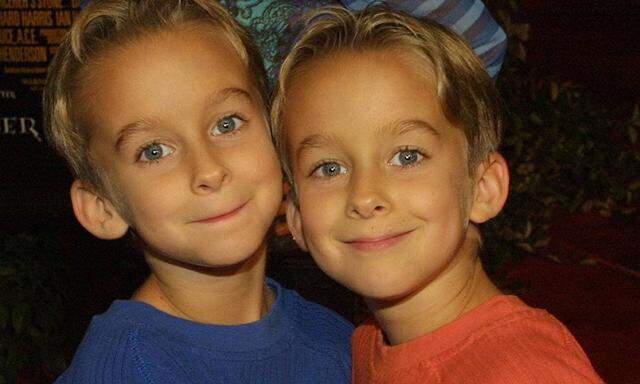 Sullivan (links) und Sawyer Sweeten auf einem Archivbild von 2001