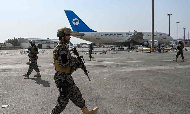 Die Talban kontrollieren nun auch den Flughafen Kabul.