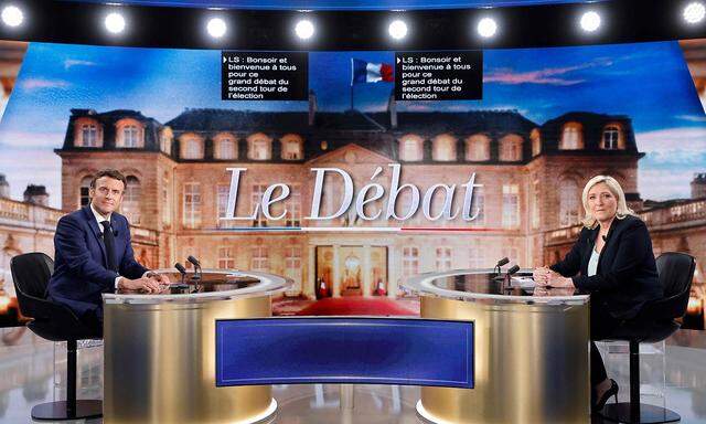 "Le Débat" zwischen Macron (li.) und Le Pen ging Mittwochabend über die Bühne.