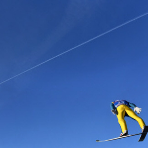 Um hoch springen zu können, muss man zuerst tief Anlauf nehmen. Bei Turnaround-Aktien wie im Skisport.