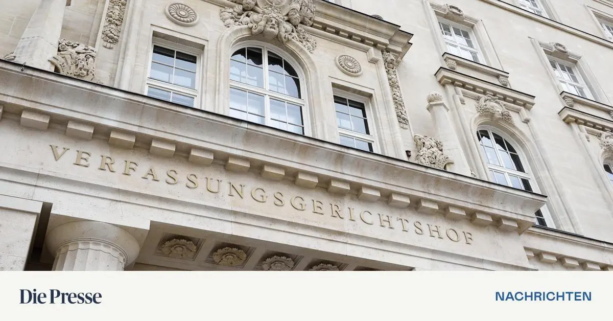 Verfassungsgerichtshof-ffnet-Tore-f-r-Geburtstagsfest-