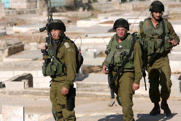Die israelischen Armee hatte wegen der von den Palästinensern im Umfeld des UNO-Vorstoßes angekündigten Proteste Vorbereitungen für den Ernstfall getroffen.