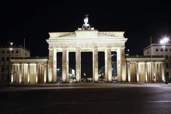 Nach dem Mauerfall wurde das Brandenburger Tor zum Symbol für die Wiedervereinigung Deutschlands.