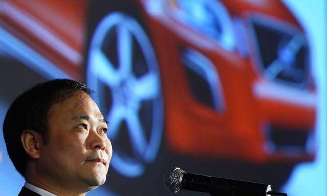 Geely-Eigentümer Li Shufu, dem schon Volvo gehört, mischt nun auch beim Mercedes-Hersteller Daimler mit.