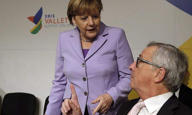 Die deutsche Bundeskanzlerin Merkel und EU-Kommissionspräsident Juncker planen ein Gipfeltreffen mit der Türkei.
