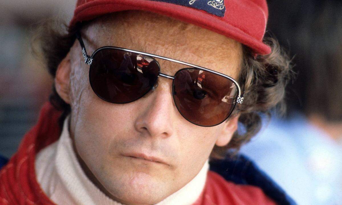 Der zweite heimische Formel-1-Weltmeister ist Niki Lauda. Er holte 1975, 1977 und 1984 drei WM-Titel nach Österreich. 1976 verunglückte Lauda beim Deutschland-Grand-Prix auf dem Nürburgring. Er fiel im Krankenhaus ins Koma und erhielt die Krankensalbung. Der unverwüstliche Rennfahrer erholte sich jedoch rasch und nahm bereits 42 Tage später, nach nur zwei verpassten Rennen, am Großen Preis von Italien teil.
