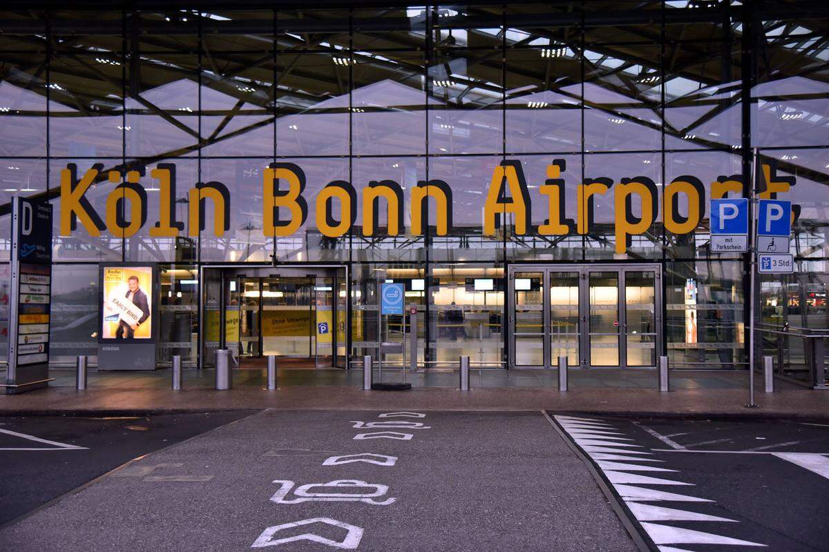 Der Köln Bonn Flughafen landete auf Platz 4, danach folgen der Singapore Changi Airport, Chubu Centrair International Airport (Japan), Viracopos International Airport (Brasilien), Amman Queen Alia International Airport (Jordanien), Recife/Guararapes-Gilberto Freyre International Airport (Brasilien) und Mariscal Sucre International Airport (Ecuador).