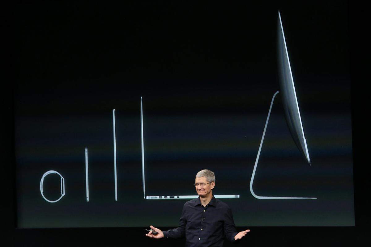 Nach über 40 Jahren besitzt Apple ein ansehnliches Produktportfolio. Von der Apple-Watch mit 1,54 Zoll bis hin zum iMac mit 27 Zoll bedient das Unternehmen beinahe alle Bedürfnisse. Nachdem der Konkurs in den 1990er-Jahren schon wie ein Damokles-Schwert über Apple hing, konnte man dank Steve Jobs und seiner rigorosen Einstellung zu Dividenden-Ausschüttung ein Barvermögen von geschätzt 200 Milliarden Dollar angesammelt werden - innerhalb von 20 Jahren.