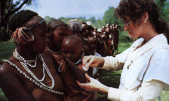 Die Plantagenbesitzerin Tania Blixen als Krankenschwester (aus dem Film „Jenseits von Afrika“ mit Meryl Streep als Tania).