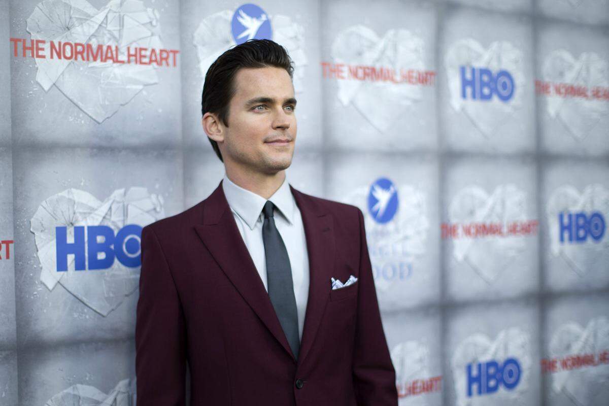 Matt BomerIm Februar 2012 outete sich Matthew Bomer als homosexuell. Der Seriendarsteller ("Glee", "White Collar") hat mit seinem Ehemann Simon Halls Söhne.