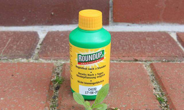 Glyphosat zählt zu den weltweit am meisten eingesetzten Unkrautvernichtern und wurde vom US-Saatgutriesen Monsanto entwickelt.