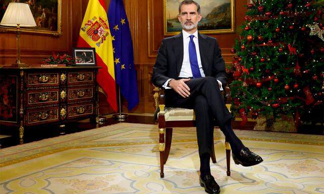 König Felipe von Spanien bei seiner traditionellen Weihnachtsansprache im Fernsehen.