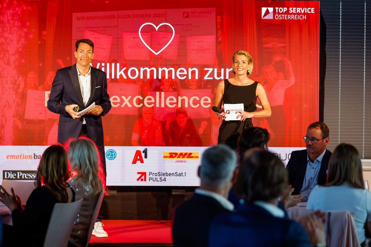 TSÖ-Geschäftsführer Christian Rauscher und Barbara Aigner begrüßen die zahlreichen Gäste zur neunten Fête d‘excellence 2023 am Donnerstag ...