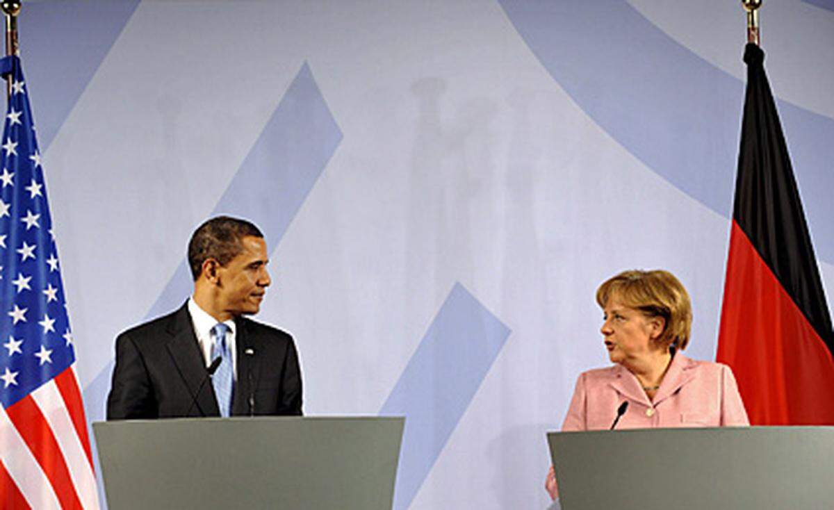 In ihren Rezepten gegen die Wirtschaftskrise verfolgen sie unterschiedliche Ansätze: Während Obama auf weitere Finanzspritzen dringt, plädiert Merkel für eine Reform der Weltwirtschaftsordnung. In Baden-Baden einigten sie sich auf den gemeinsamen Nenner, das Protektionismus allen schadet.