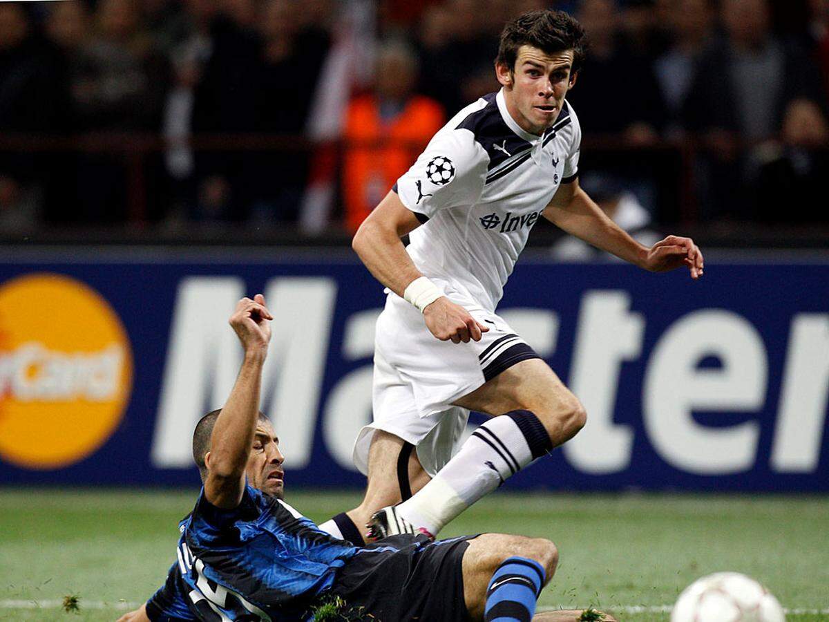Doch in der zweiten Halbzeit war Gareth Bale nicht zu halten. Er erzielte mit drei Toren einen lupenreinen Hattrick. Am Sieg von Inter (4:3) änderte das aber nichts mehr.