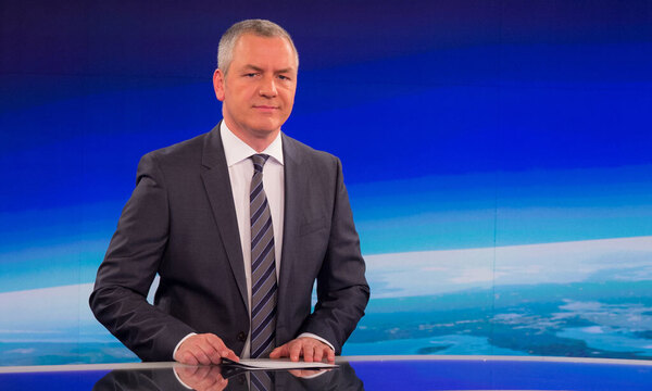 "ZiB"-Staffelübergabe von Freund an Hazivar