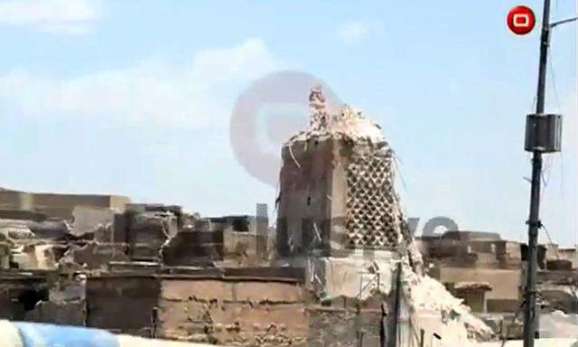 Ruinen des Minaretts in Mossul. Die irakische TV-Station al-Sumariya zeigte am Donnerstag erste Bilder der Zerstörungen.