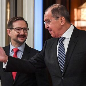 Thomas Greminger (l.) bei einem Treffen mit Russlands Außenminister, Sergej Lawrow, im Jahr 2018.