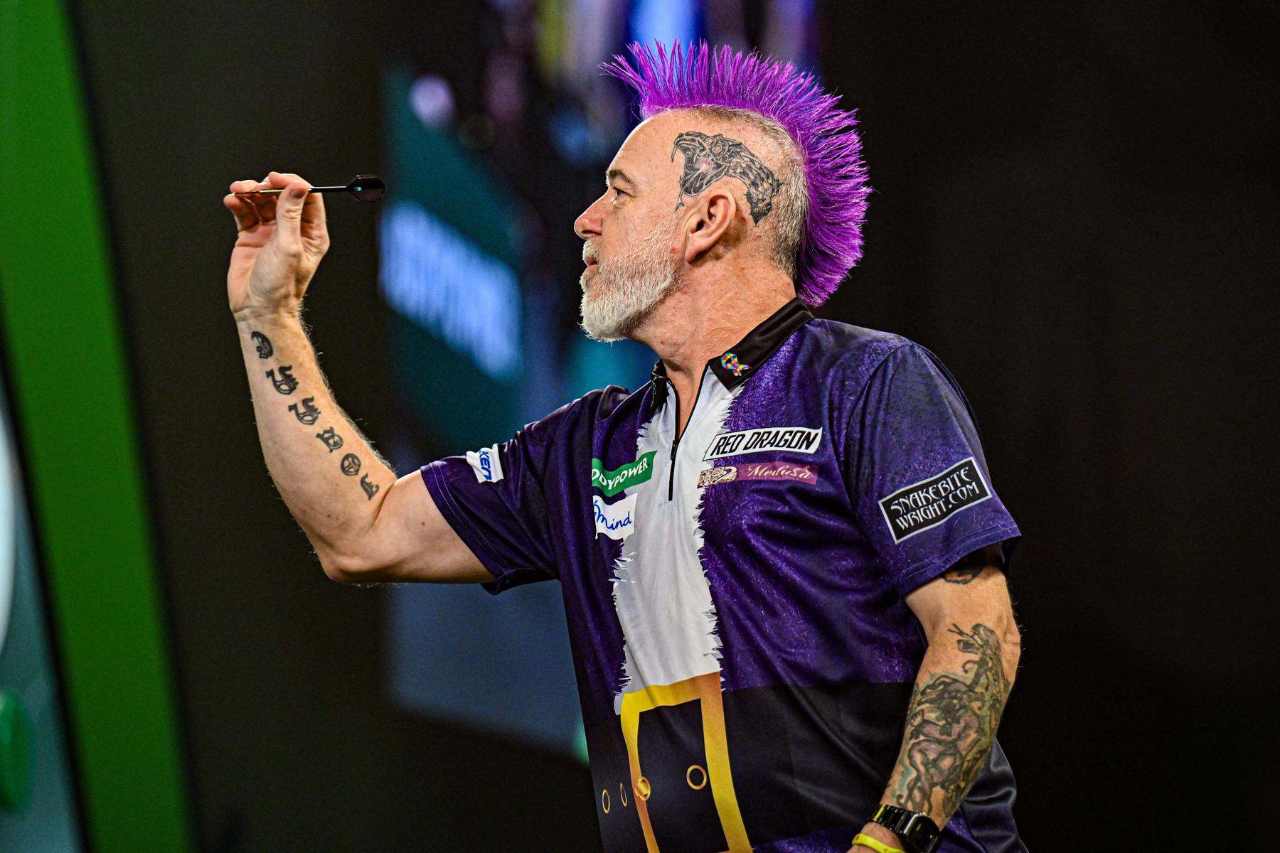 Zweifacher Darts-Weltmeister Wright schon in zweiter WM-Runde out