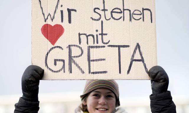 Students FridaysForFuture Climate Coal Protest DEU Deutschland Germany Berlin 25 01 2019 Demonst