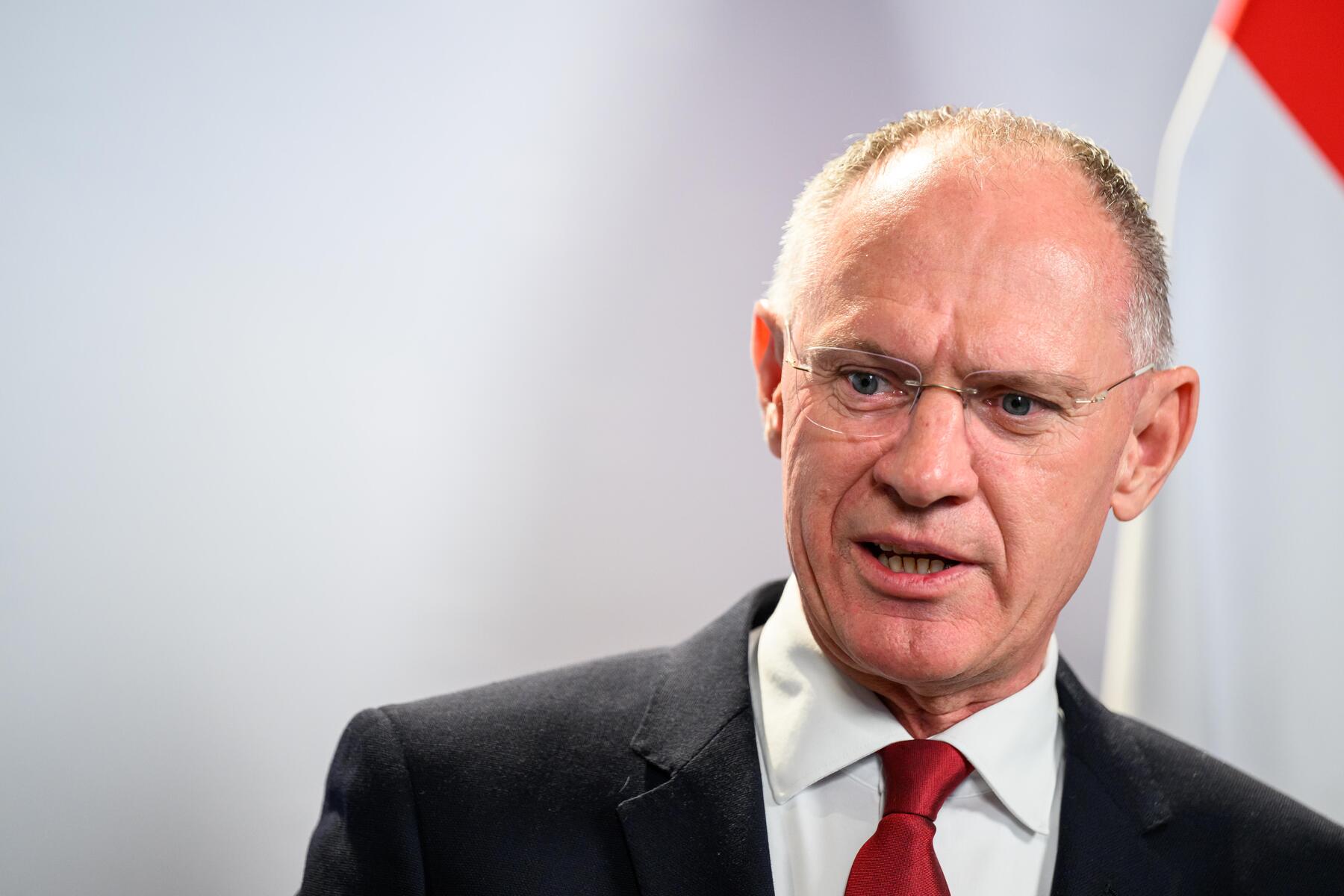 Karner zu Gesprächen über EU-Asylpakt in Griechenland und Luxemburg