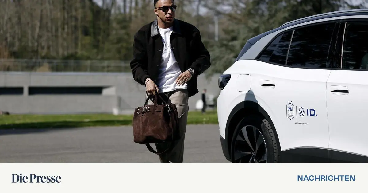 Wurde-Kylian-Mbapp-in-Madrid-am-falschen-Knie-untersucht-