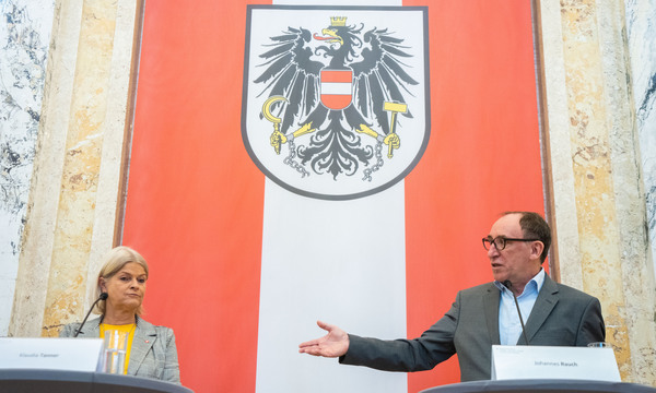 Im Verteidigungsministerium unter Klaudia Tanner (ÖVP) wird nicht gegendert, während im Gesundheitsressort unter Johannes Rauch (Grüne) verpflichtende Regeln dafür gelten. 