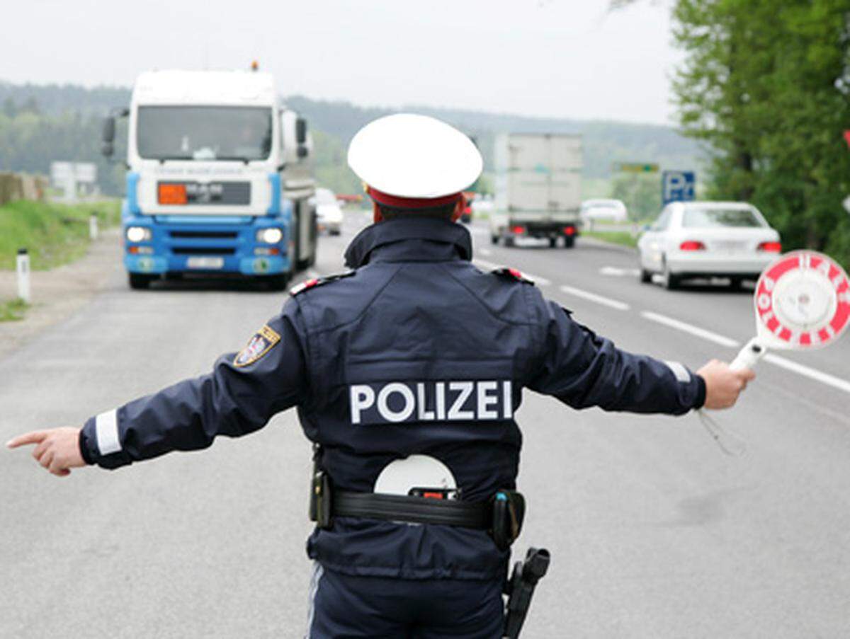 Nicht nur die Judikative, auch die Exekutive genießt in Österreich hohes Ansehen: 82 Prozent vertrauen den Polizisten. Auch hier ist der Unterschied zu den 62 Prozent europaweit groß.
