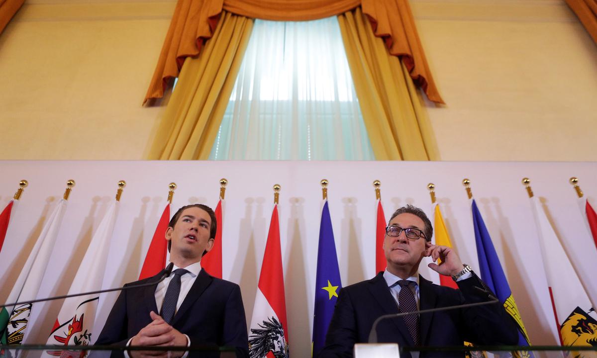 Sebastian Kurz (l.) und Heinz-Christian Strache warben am Dienstag im Kongresssaal des Bundeskanzleramts für ihre Regierungsvorhaben. 