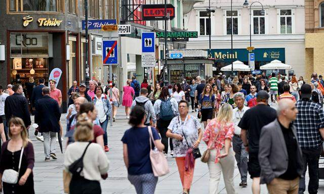 Experte Josef Baumgartner erwartet, dass die Inflation in Österreich bald zweistellig wird. 