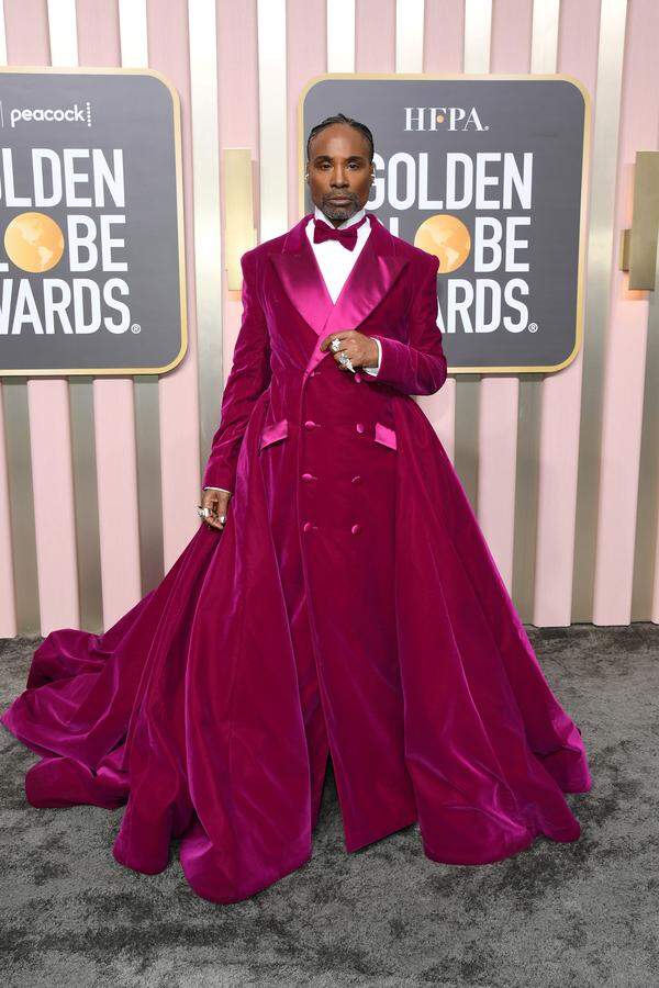 Billy Porter weiß darum, Zusehenden einen mächtigen Red-Carpet-Moment zu bescheren. Diesmal kam er in einer samtigen Robe von Christian Siriano. 