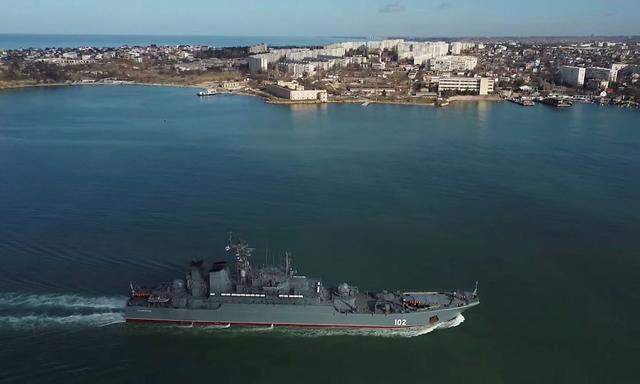 Ein Schiff der russischen Marine in Sewastopol auf der Halbinsel Krim.