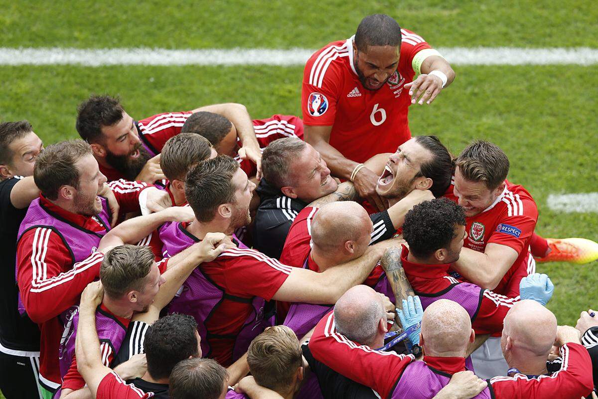 Wo ist der Held? Gareth Bale, einer der teuersten Spieler der Welt, erlöste Wales im Duell mit der Slowakei durch sein Tor. Am Ende ging es 2:1 für Wales aus.